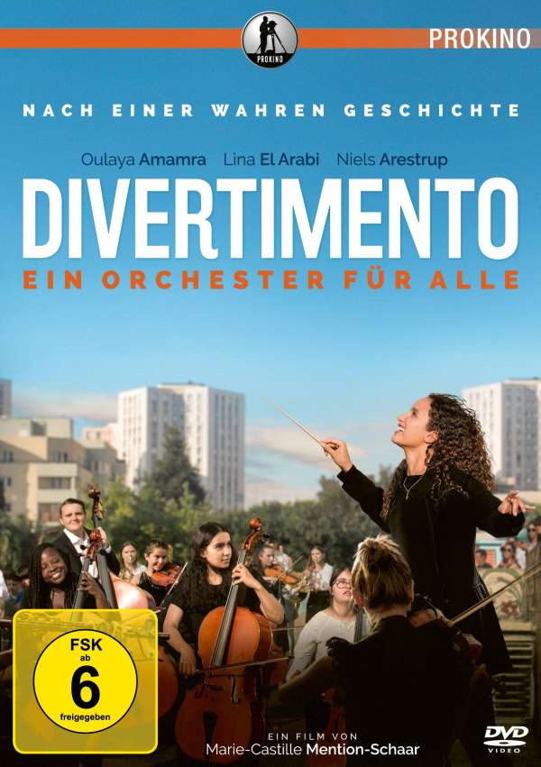 Divertimento Filmposter: Orchester dirigiert von Frau.