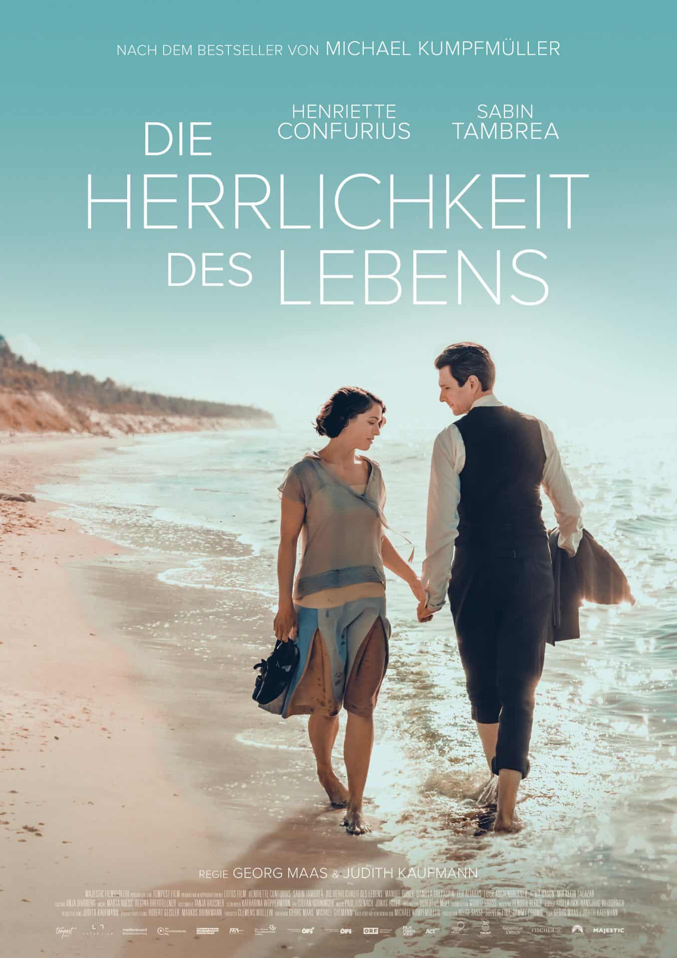 Filmplakat: Die Herrlichkeit des Lebens, Strandspaziergang.