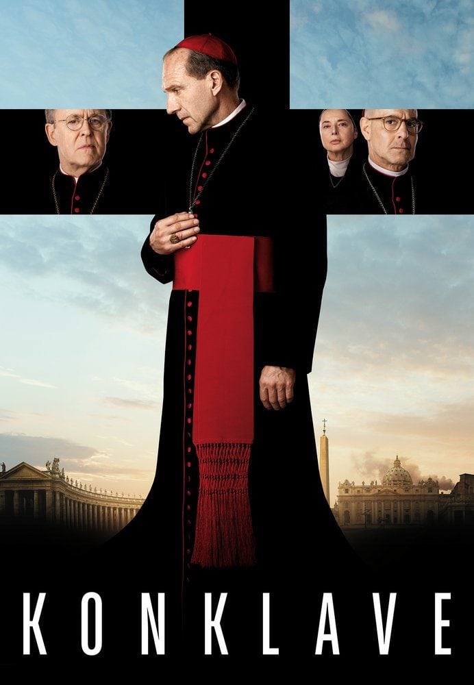Filmplakat von 'Konklave' mit Kardinälen vor Vatikan.